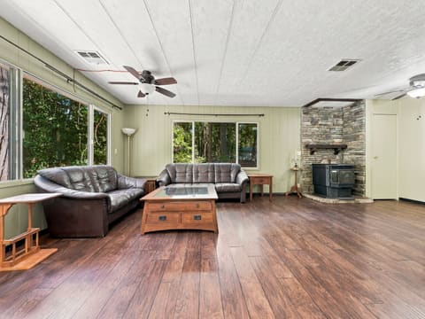 Photograph 7 of 30763 Thumper Dr